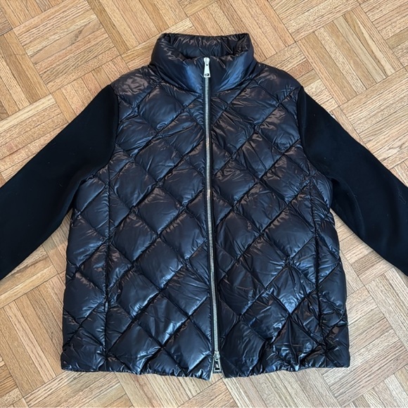 💕HP💕Moncler women’s black jacket - Picture 3 of 11